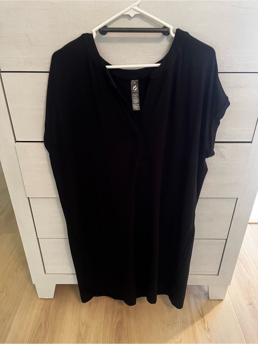 Lou & Grey Relaxed Black V-Neck Tunic Dress in XXL